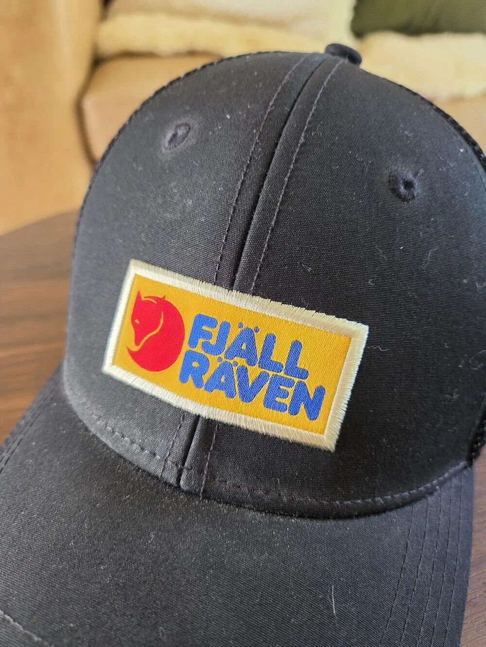 Fjallraven Vardag Trucker Hat Black Mesh Snapback Cap G-1000 Logo Langtradarkeps